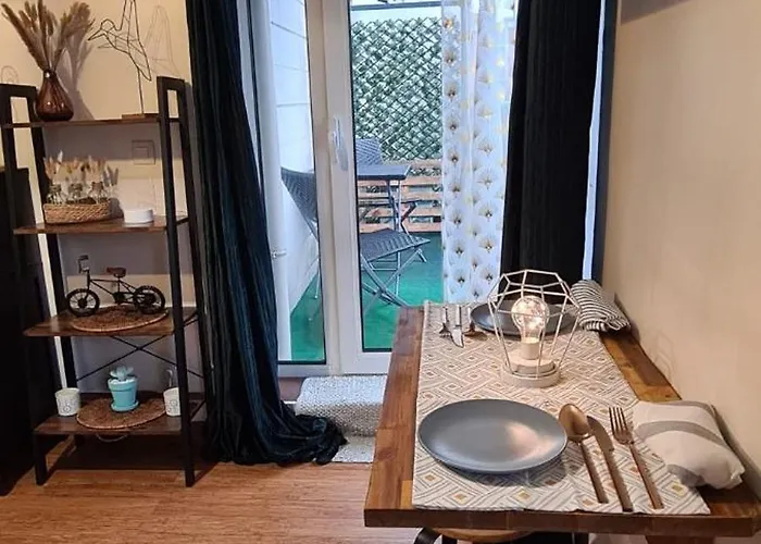 Balcony Hyper Centre 4* Lilla