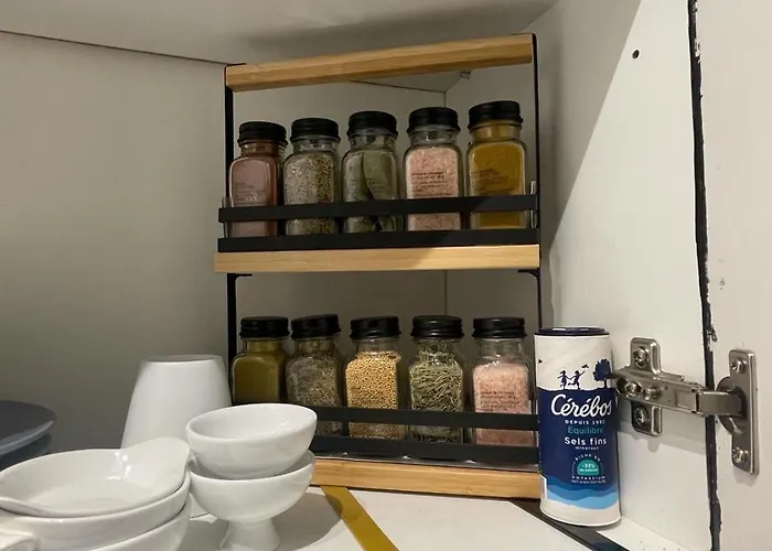 Balcony Hyper Centre